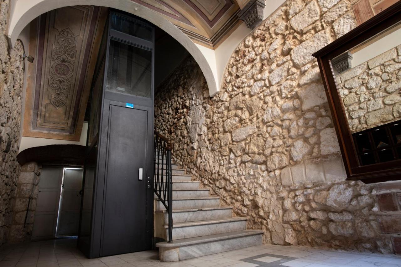 Corner Cavour Apartment